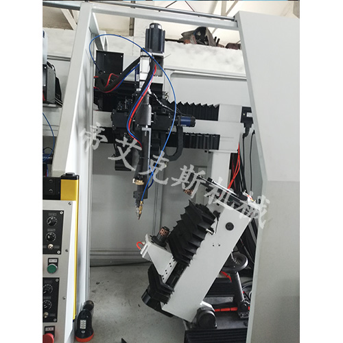 自動轉盤焊接機.jpg